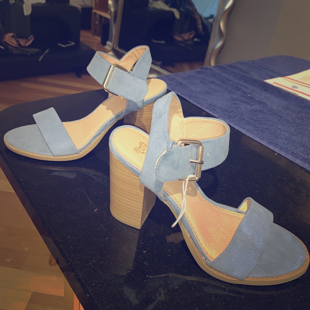 Light blue sandal heels